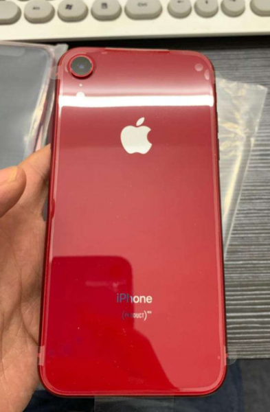 苹果XR8+64G红色手机